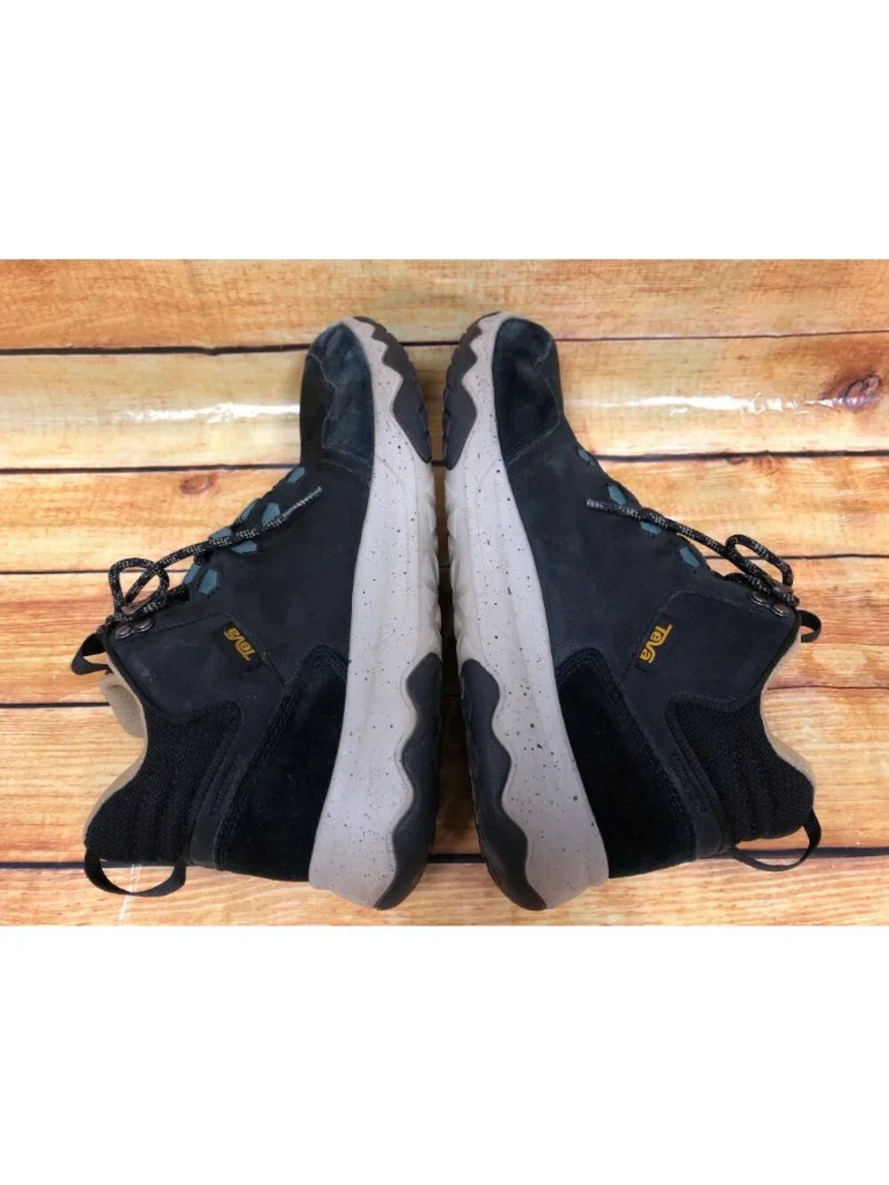 Teva Mens 11 / 44.5 Ridgeview Mid Black Hiking Boots 1013643